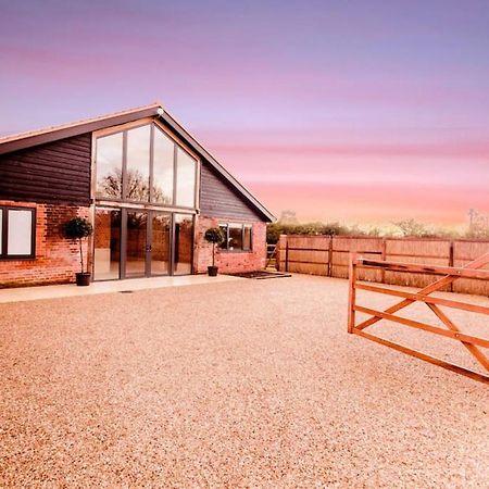 Beautiful Barn Conversion Close To The Broads Dilham Екстериор снимка