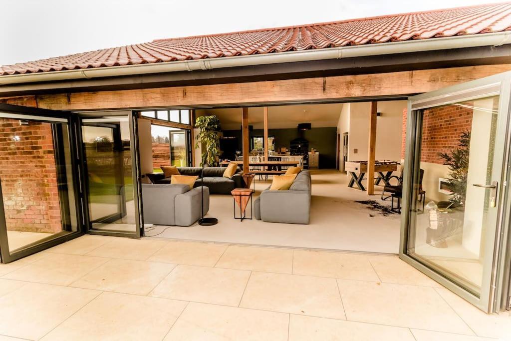 Beautiful Barn Conversion Close To The Broads Dilham Екстериор снимка