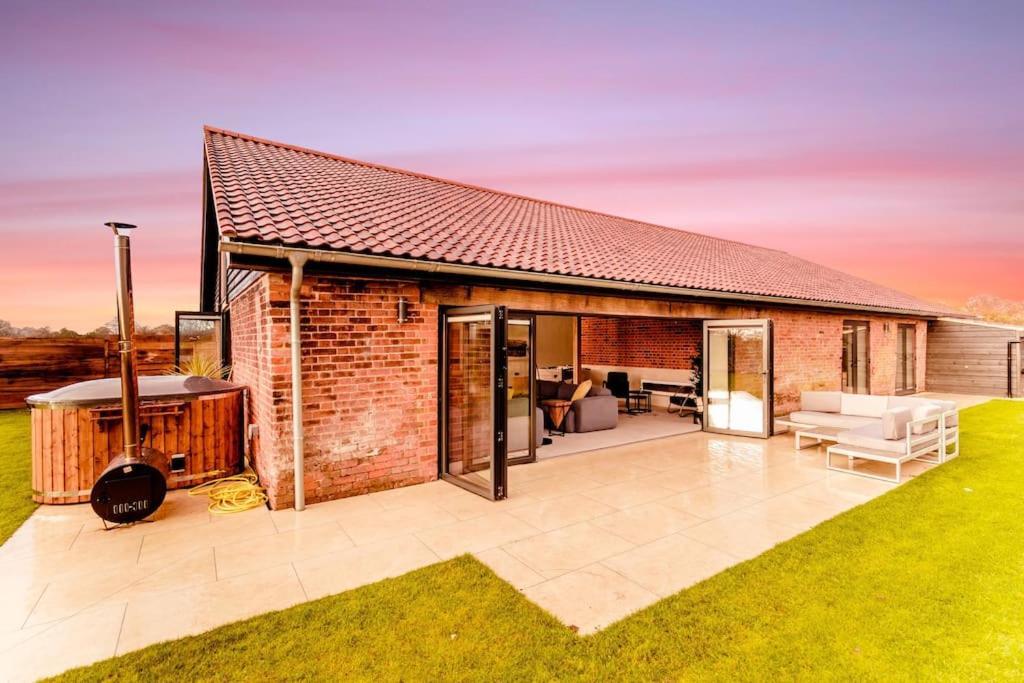 Beautiful Barn Conversion Close To The Broads Dilham Екстериор снимка