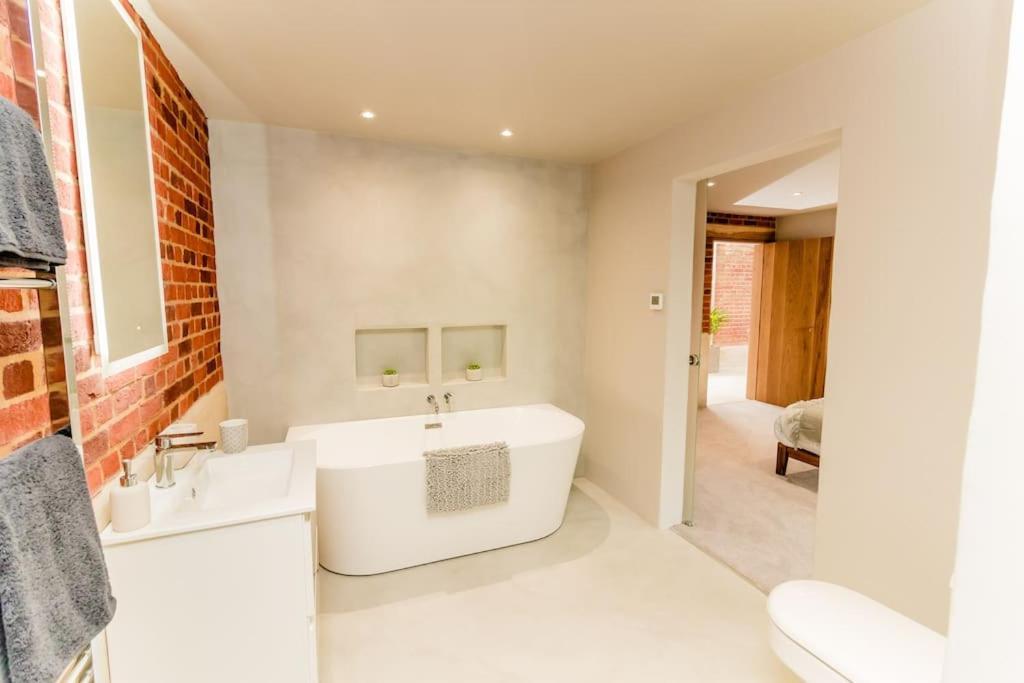 Beautiful Barn Conversion Close To The Broads Dilham Екстериор снимка